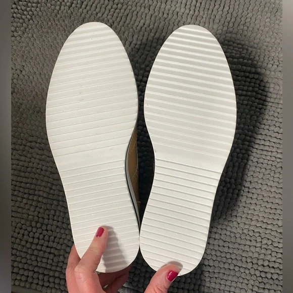 BRAND NEW Dadawen Nude Patent Leather Oxfords. Sz 7 (37) women’s (Real Leather) - Picture 9 of 13